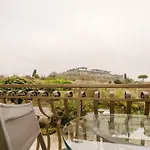 Del Piano - Private Parking Apartment *