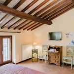 Del Piano - Private Parking Apartment *