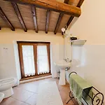 Del Piano - Private Parking Apartment *
