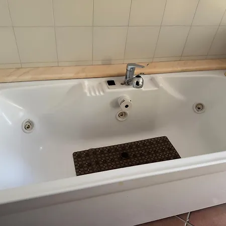 Del Piano - Private Parking Apartment *