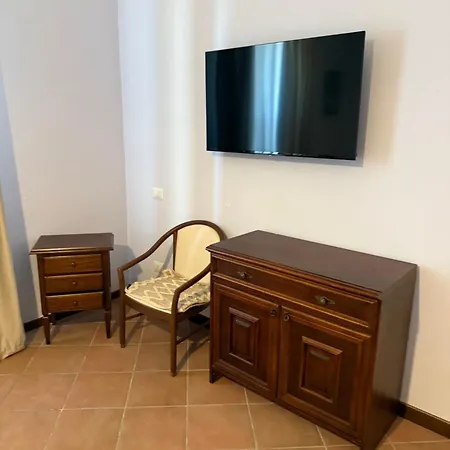 Del Piano - Private Parking *