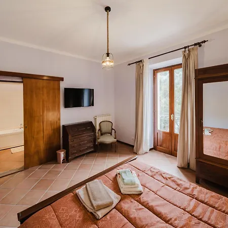 Del Piano - Private Parking Orvieto Scalo