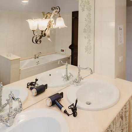 Apartment Del Piano - Private Parking *