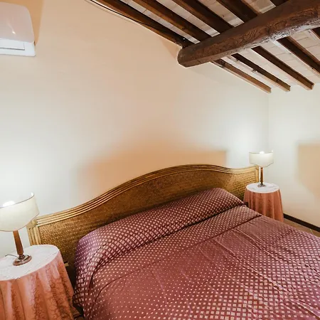 Del Piano - Private Parking Apartment