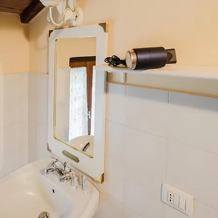 Del Piano - Private Parking Apartment *