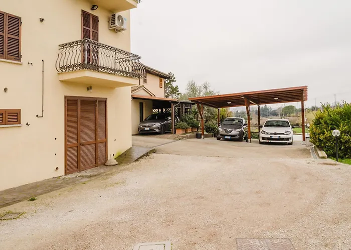 Del Piano - Private Parking